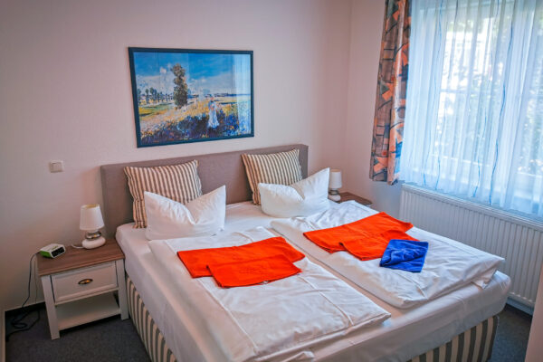 Schlafzimmer der 2-Raum-Ferienwohnung im Ostseebad Binz auf der Insel Rügen - Urlaub im Feriendomizil buchen